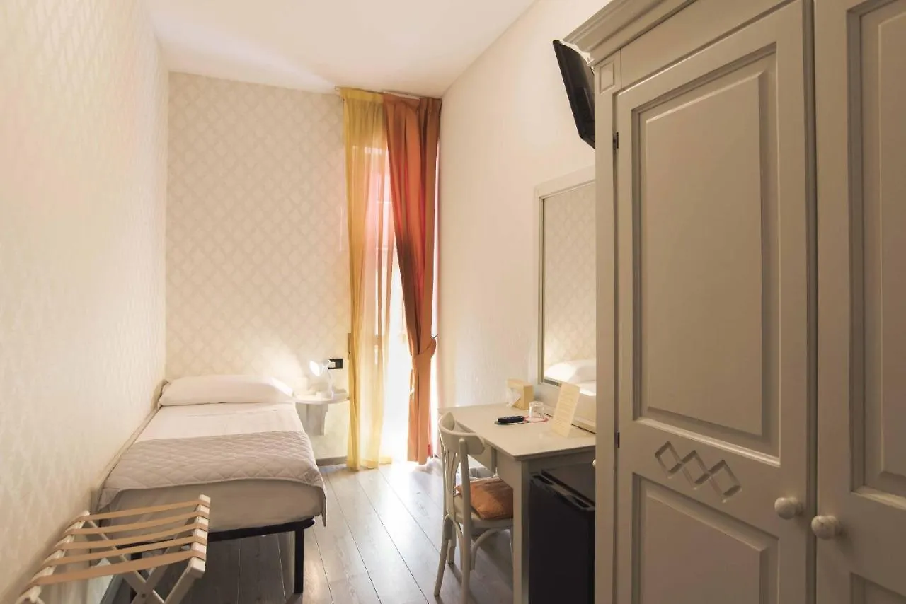 Hotel Marisa Albenga