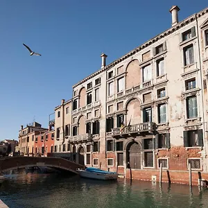 appartamenti-palazzo-foscarini.hotelinveneto.com/