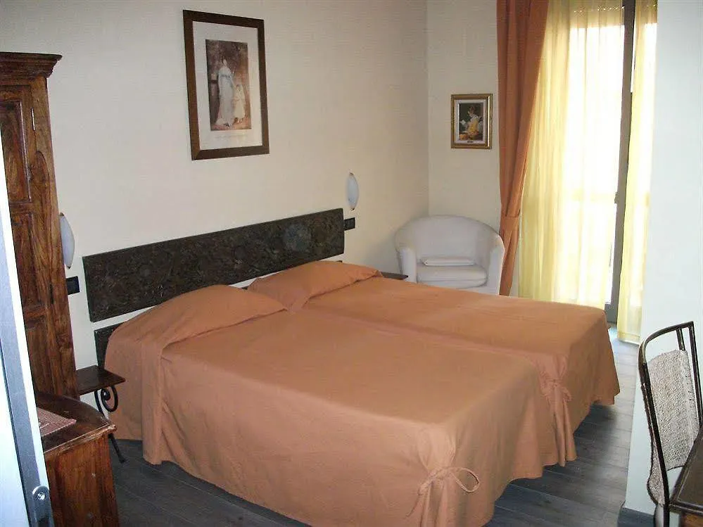 Hotel Marisa Albenga