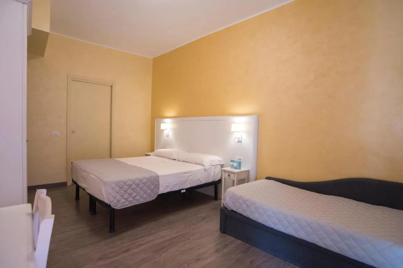 Hotel Marisa Albenga 3*,